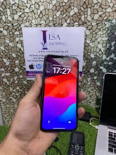 IPHONE 11|11Pro with original dock |Only WhatsApp 03215984936