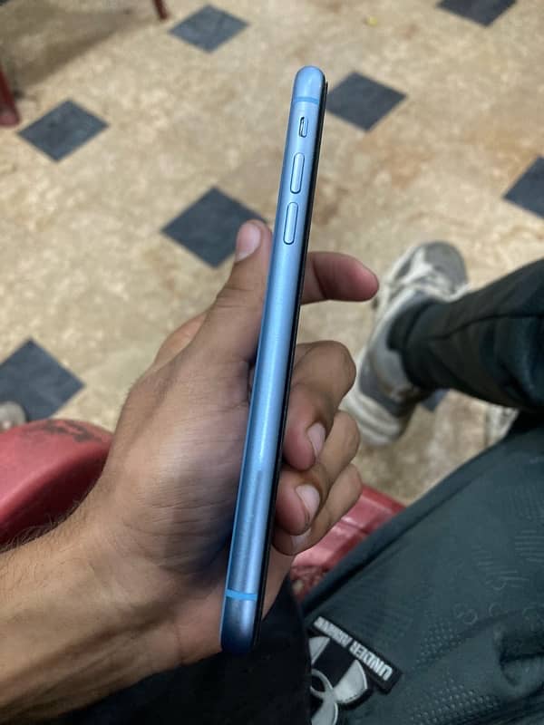 IPhone xr 64gb 3