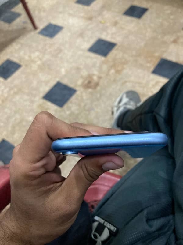 IPhone xr 64gb 4