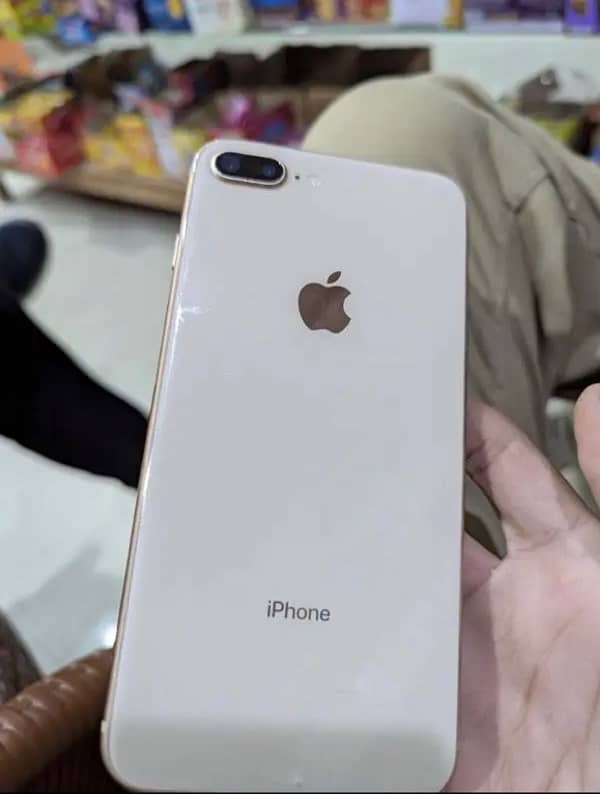 iPhone 8plus PTA APPROVED GOLDEN 0