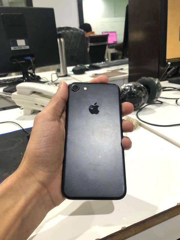 iphone 7 - PTA Approved 4