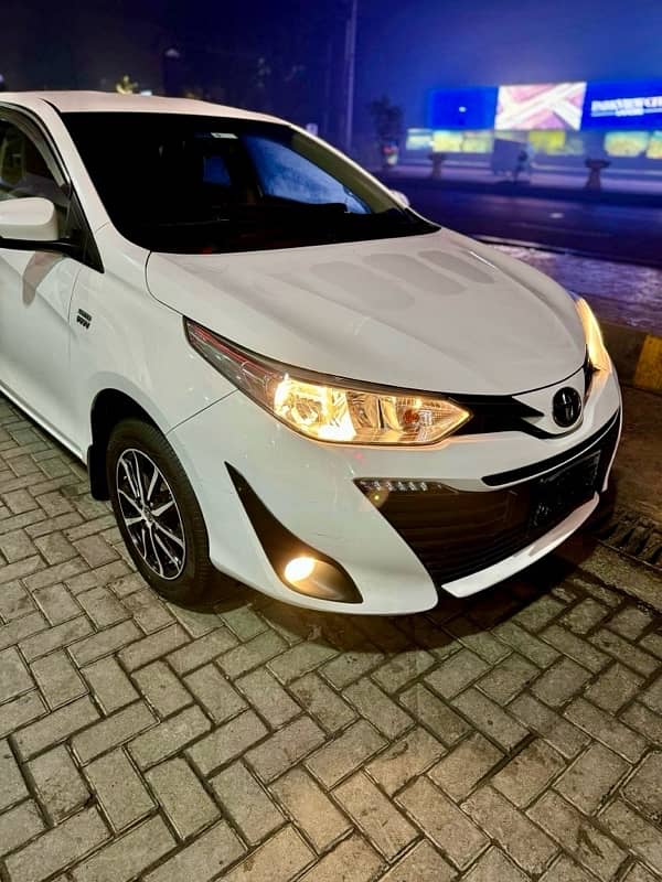 Toyota Yaris 1.5 X 2021 Model Full option 1st Owner 4