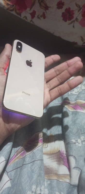 I phone xs 256GB non pta 1