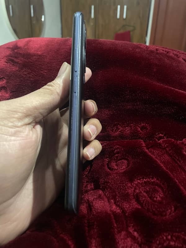 vivo y55 black color full box 10 by 9 condition 8+8 gb ram 128 gb 2