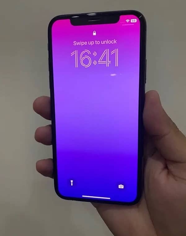 03134839900 IPHONE X non pta jv 2months sim time 10/10 condition 1