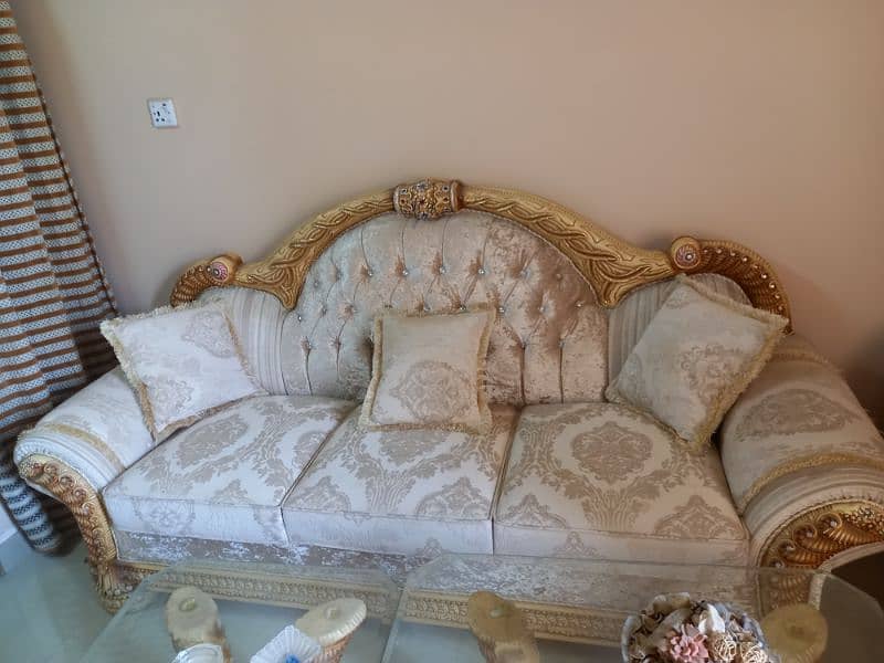 5 seater sofa new condition best design best colour best finishing 1