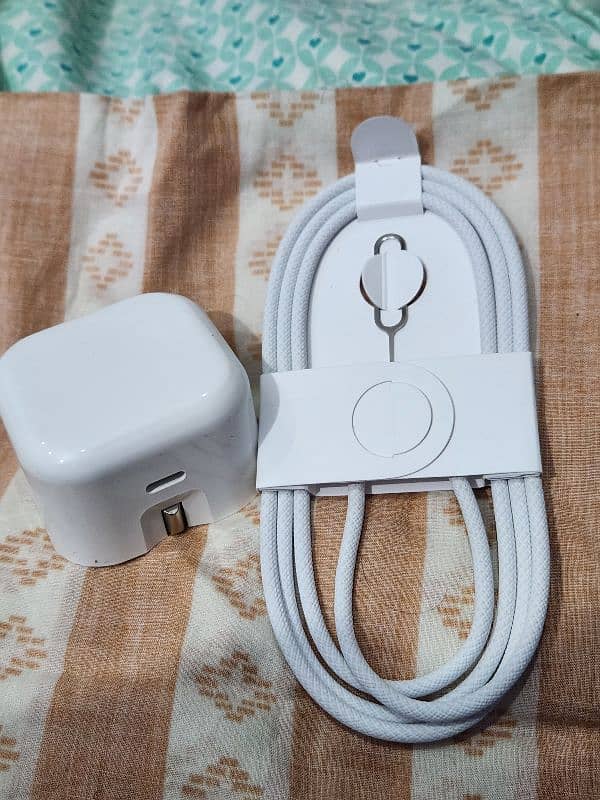 iPhone 16 Pro Max 100% Original Charger With Cable  03209404817 5