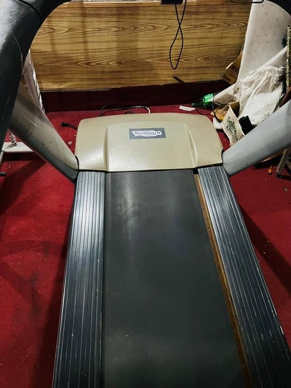 Technogym treadmil/Gym treadmil/homeuse treadmil/commercial treadmils/ 0