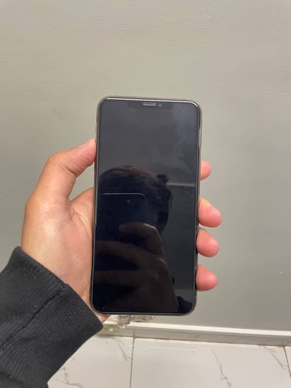 iPhone 11 Pro Max (JV) 1