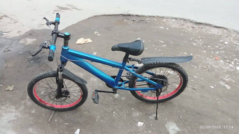 Mountain cycle shawk 1