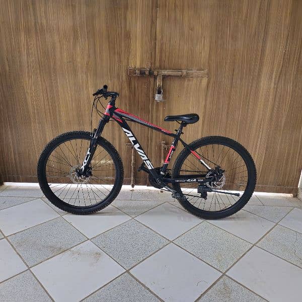 Alvas Mountain Bike 4 months used. 0