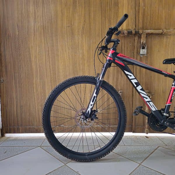 Alvas Mountain Bike 4 months used. 2