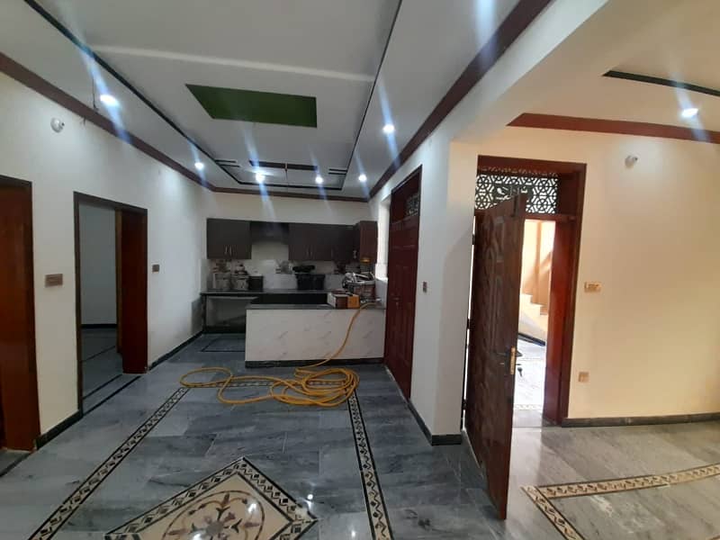 Corner 5 Marla Beautiful Double House Available At A Prime Location In Lalazar2 5