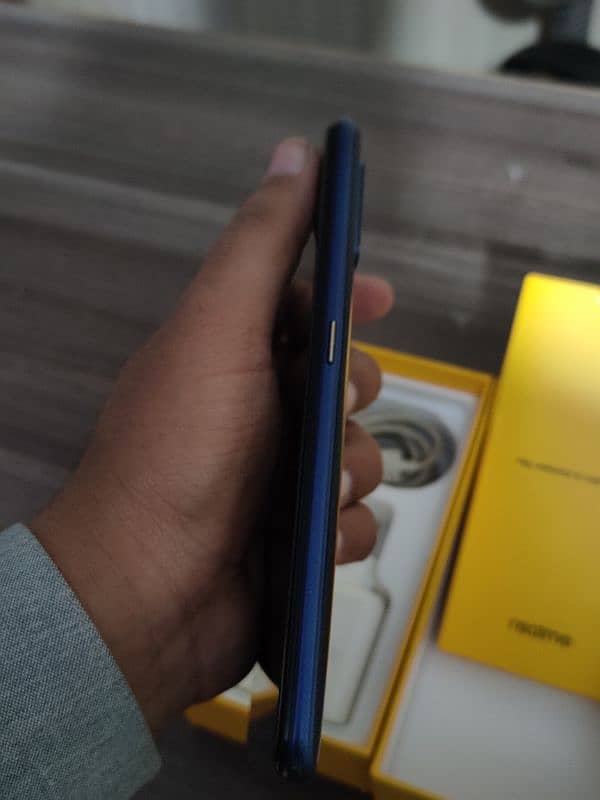 Realme 7 Pro full Box 6