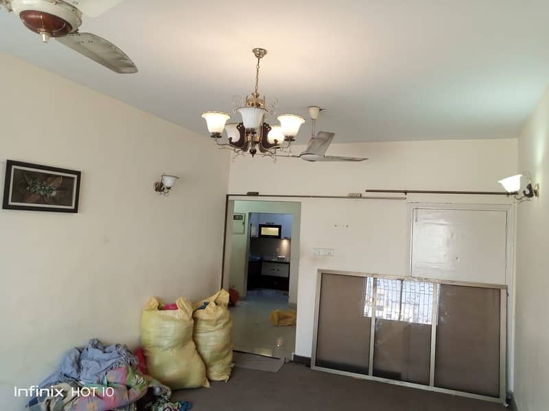 3 Bed Drawing & Dining 4th Floor Without Elevators Available On Rent At Main Bahadurabad 6