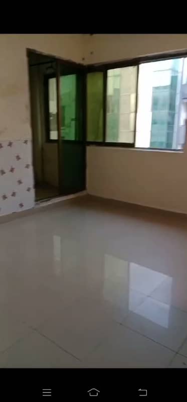 E 11 3 Multi Garden 3bed S Tile Floor For Sale 2