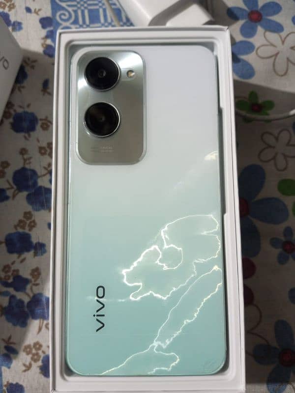 vivo Y18s 4/128 3