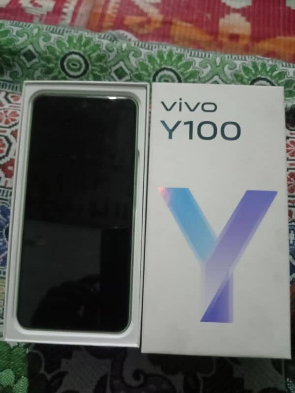 vivo y100 8/256 2