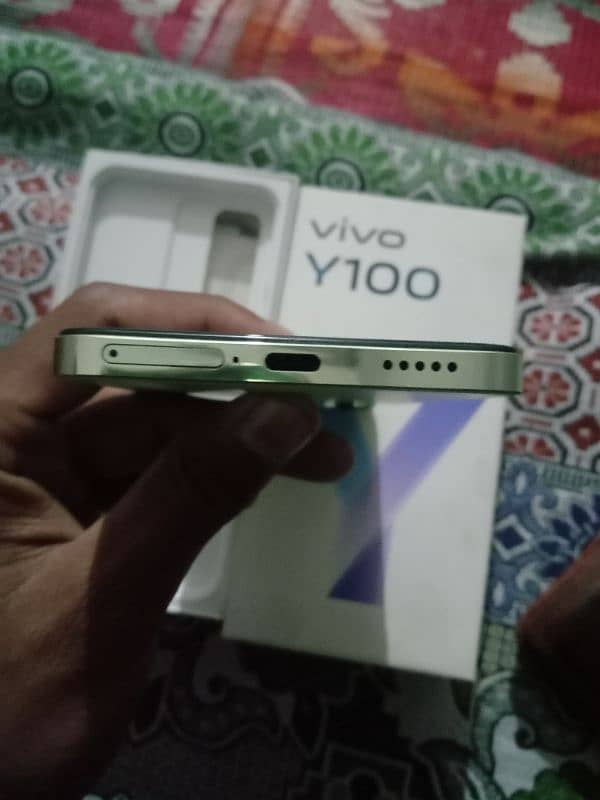 vivo y100 8/256 3