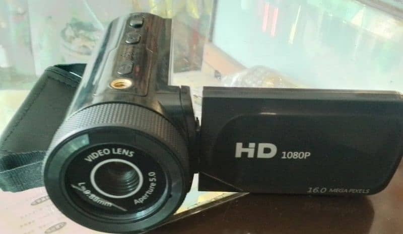 HD video and fohto camera 2