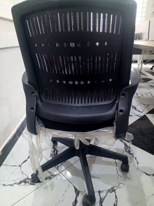 Boss B47 Office Chair 2