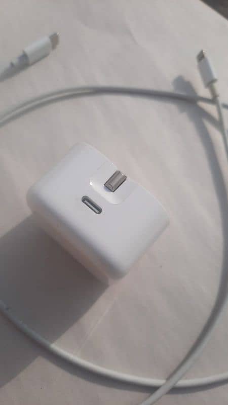 Genuine Apple Charger 1