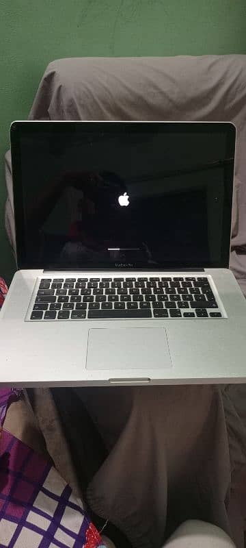 Mac book pro 2011 1