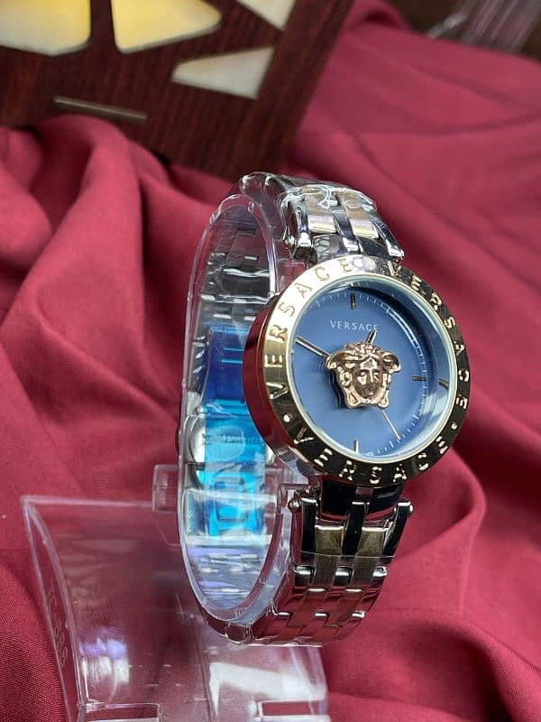 versace watch for Women 1