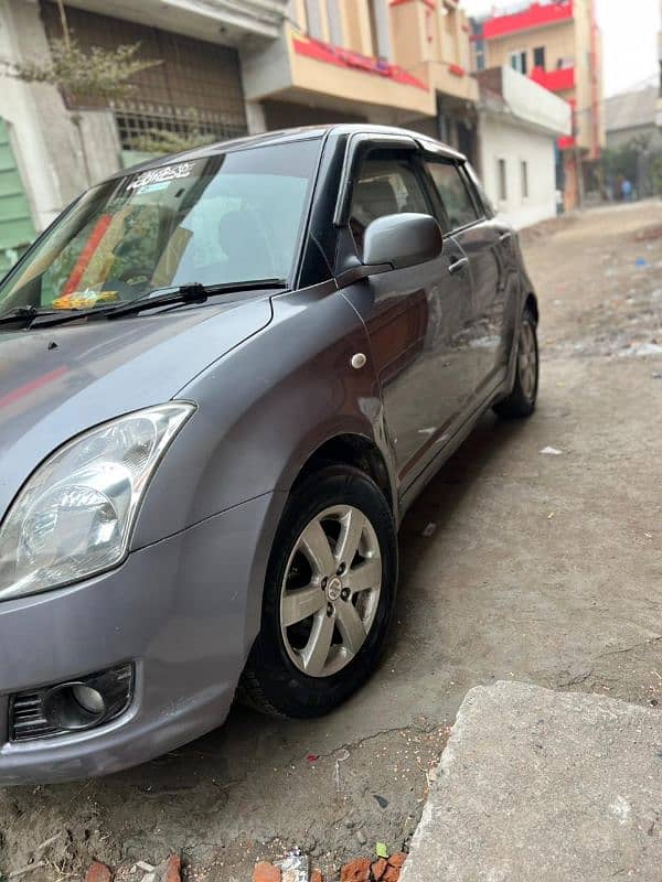 Suzuki Swift 2013 DLX GRAY COLOUR 5