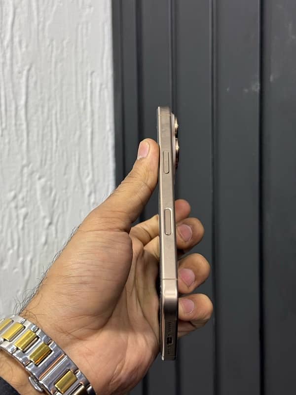 Iphone 16 pro Desert non pta factory unlock             11 12 13 14 15 2