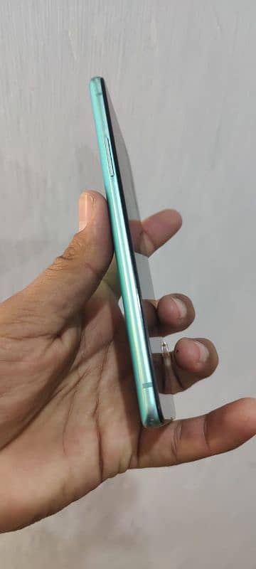 One plus 8t 1