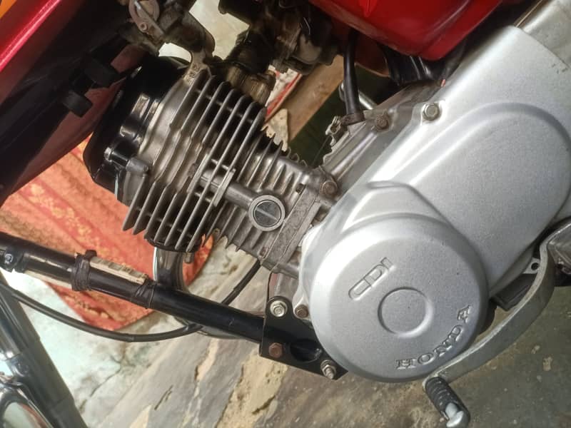 Honda 125 urgent sal payso ki need hay abhi new banwai ha 1