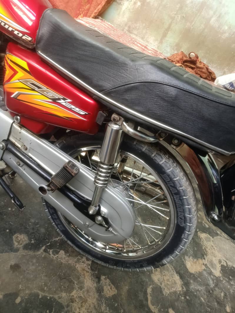 Honda 125 urgent sal payso ki need hay abhi new banwai ha 3