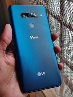 LG V40