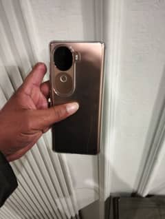 new phone viveo v40e