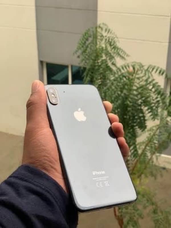 Iphone xsmax512gb with box and all Accessories 2