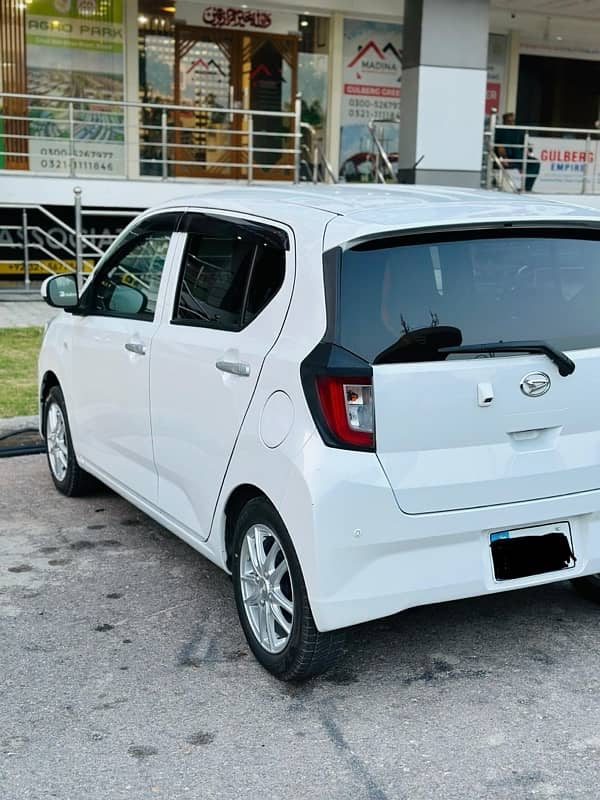 Daihatsu Mira XSA lll limited (full option) 2022 4