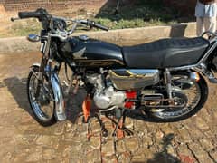 Honda CG 125 Special Edition 2023 black color