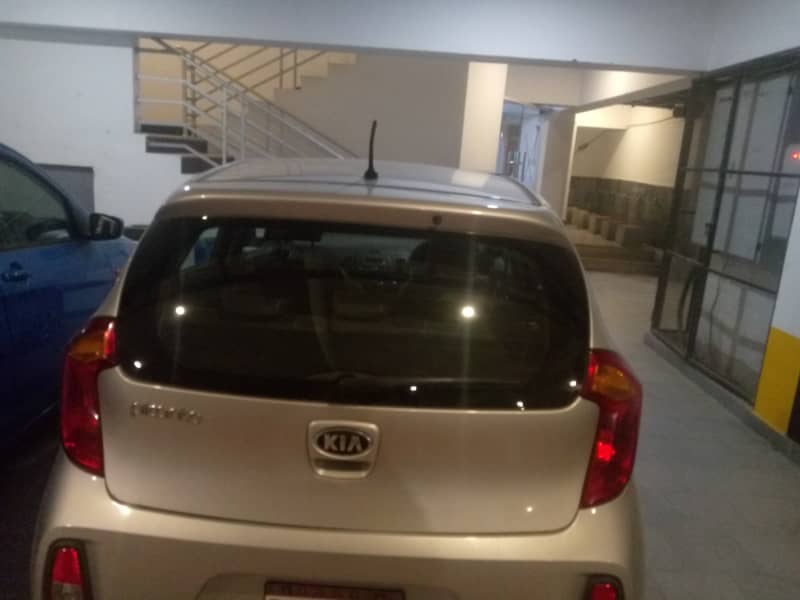 KIA Picanto 2021 1