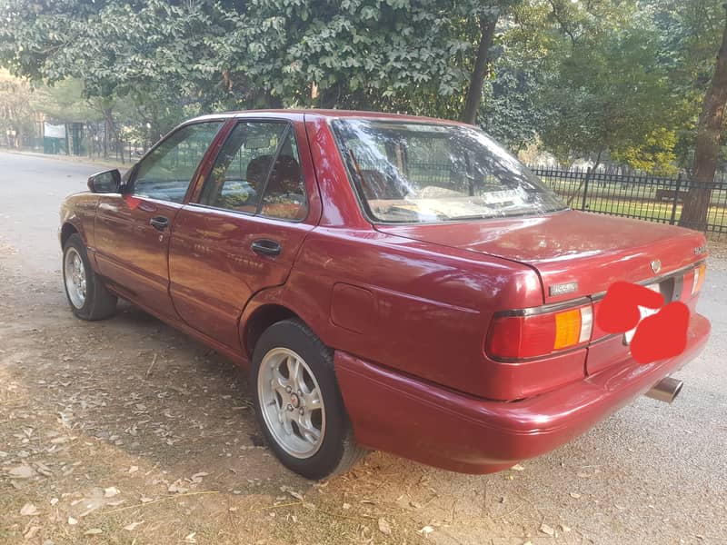 Nissan Sunny 1990 in Immaculate condition 3