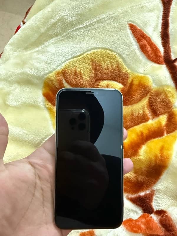 iphone X 64gb white PTA Approved 9.5/10 body 0