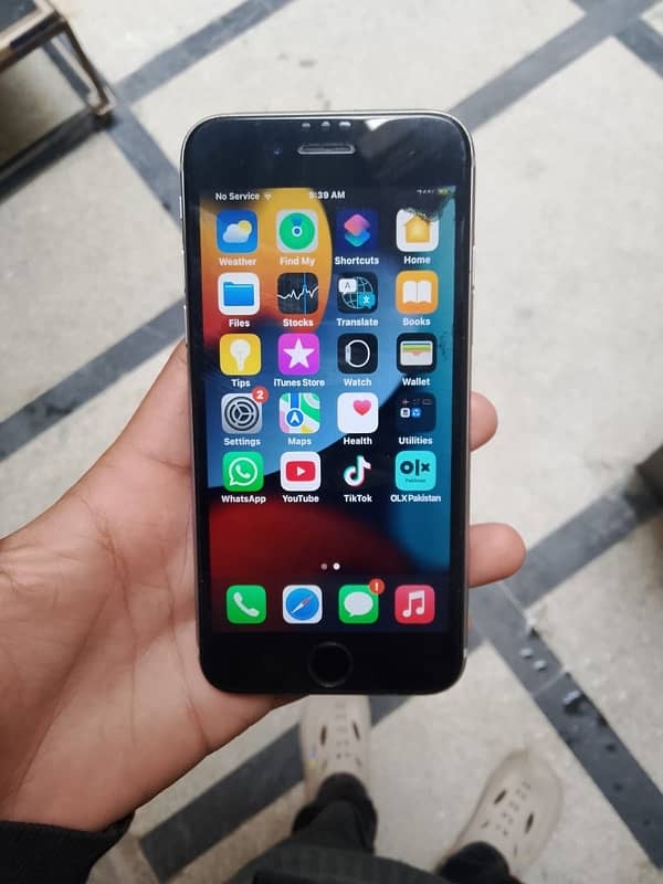 I phone 6s neat condition non pta , 9000 Rs 2