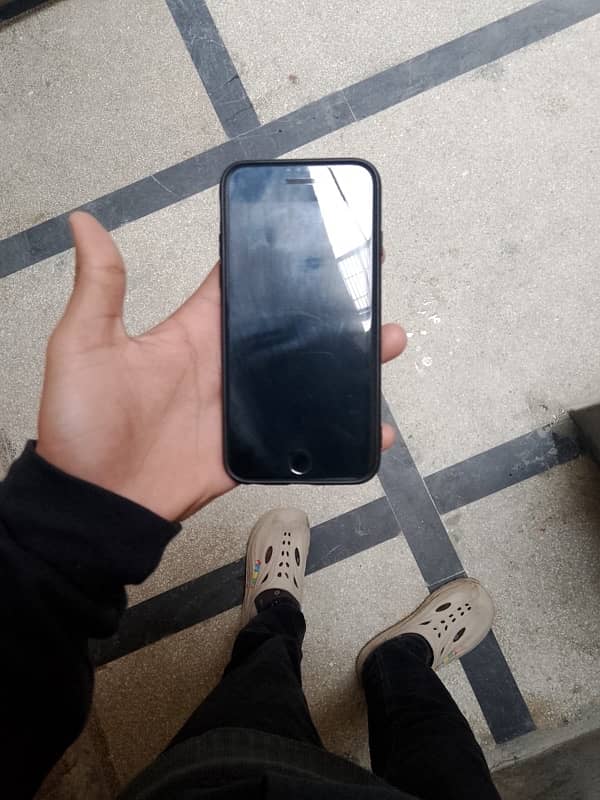 I phone 6s neat condition non pta , 9000 Rs 8