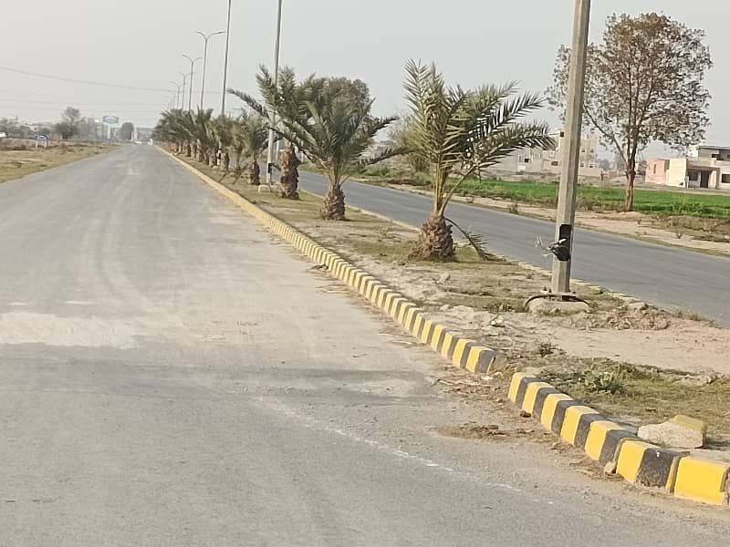 1 Kanal Corner Plot For Sale Block Q In Khayaban e Amin Lahore 1