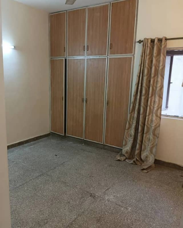 G-11/4 FGEHA E-Type First Floor Flat For Rent 3