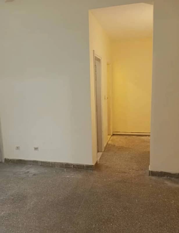 G-11/4 FGEHA E-Type First Floor Flat For Rent 4