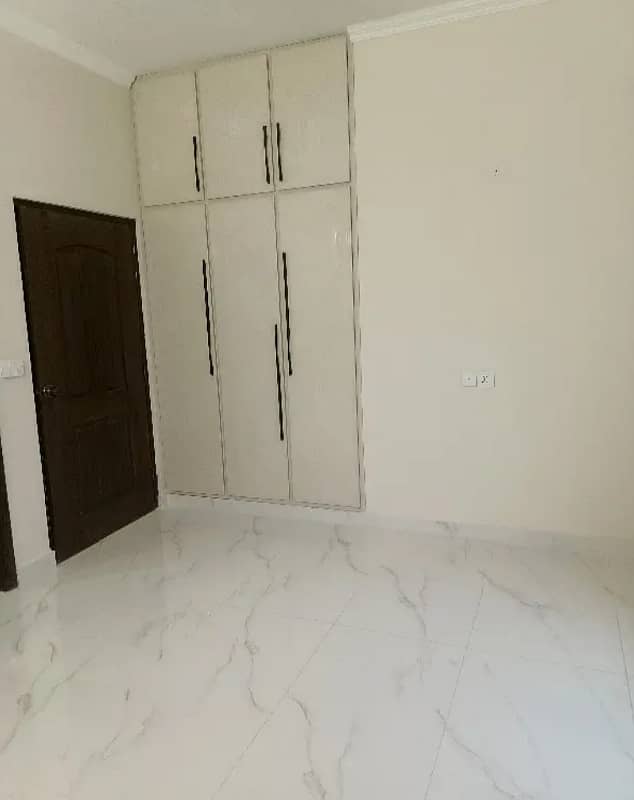 Brand New Luxury Apartment Warda Hamna 4 Flat For Sale G-11/3 3