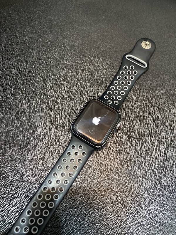 Apple Watch Series 4 40mm 0