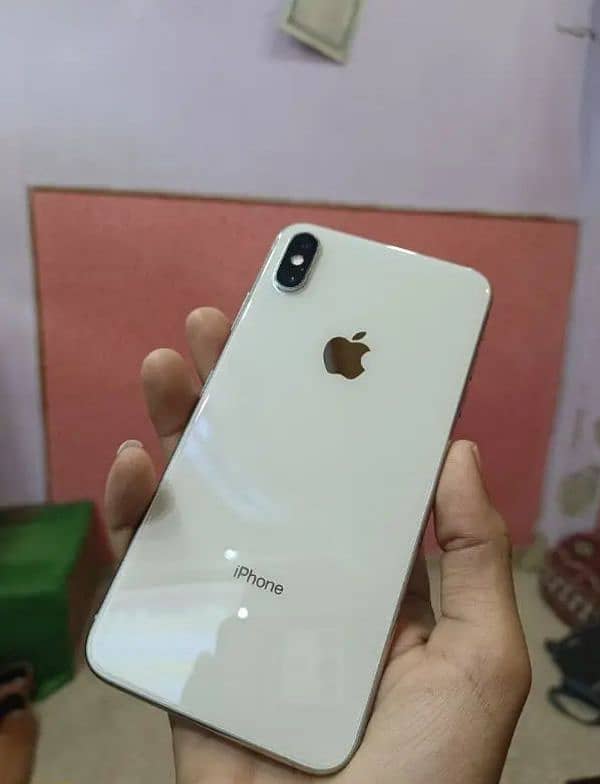 iphone xs max 1