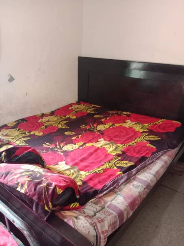 double bed in good condition 1